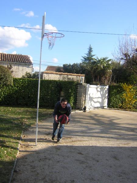 Capote avec un ballon de basket !!!!